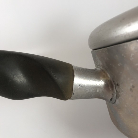 Vintage Wear Ever Saucepan 751 1 Qt. USA Made Heavy Aluminum Pot with Lid - Picture 7 of 15